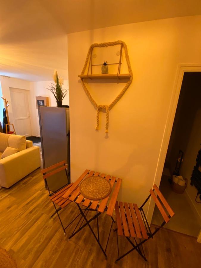 Super Appartement T2 Proche Gare Sens Exterior foto